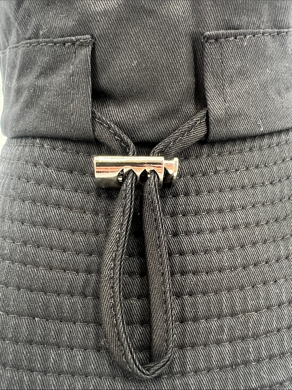 Jacquemus Black Frayed-Edge Wide Bucket Hat - Picture 6 of 9
